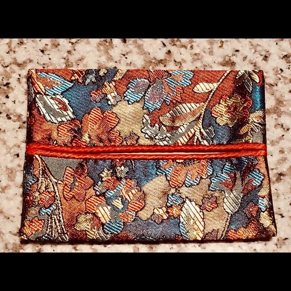 Embroidered silk purse with coin and card wallet - Picture 6 of 8